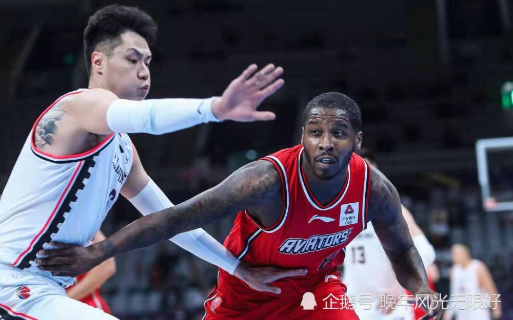 多伦多猛龙训练开放日,集结日手感冰凉引欢呼,欧联在即,赛程密集仍需轮换(9900多伦多猛龙阵容) 多伦多猛龙训练开放日,集结日手感冰凉引欢呼,欧联在即,赛程密集仍需轮换(9900多伦多猛龙阵容)