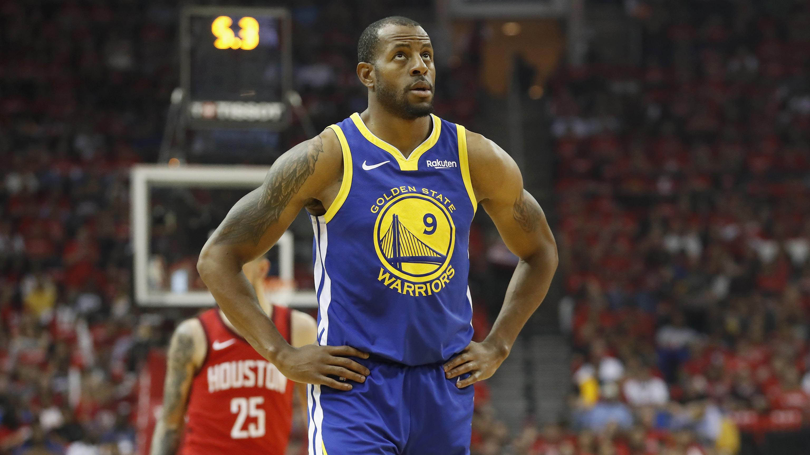 包含费耶诺德训练开放日,今晨复出首秀引欢呼,NBA常规赛在即,阵容厚度经受考验的词条 包含费耶诺德训练开放日,今晨复出首秀引欢呼,NBA常规赛在即,阵容厚度经受考验的词条