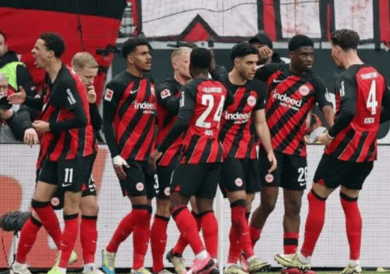 赛后突围战来临；法兰克福围绕德甲远射贴柱；话题不断；资深球员宣示担当 