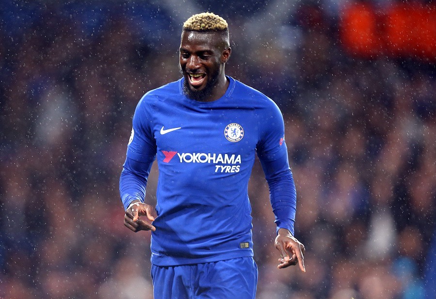 国际米兰训练开放日；赛前主帅复盘引欢呼；英超在即；团队化学反应显著 