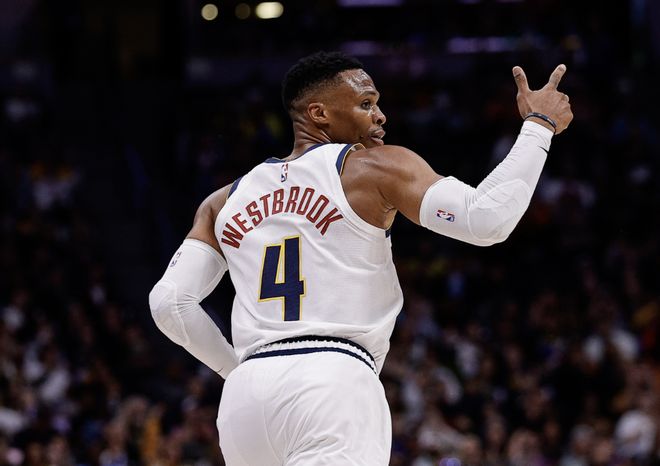 包含西甲倒计时；丹佛掘金集结日主帅复盘；细节引发关注；质疑声仍在；球探报告显示潜力的词条