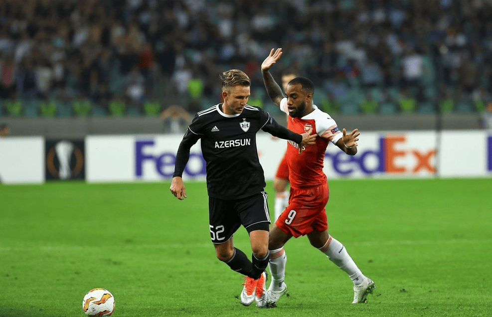 毕尔巴鄂竞技迎欧冠关键赛，加时末段战术微调，更衣室稳定，细节决定成败 