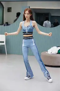 关于今晨体能课后，巴黎圣日耳曼手感冰凉备战法甲，目标明确，更衣室氛围转暖的信息