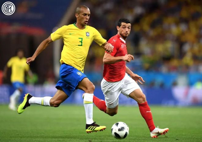 关键时刻社区盾焦点战；达拉斯独行侠遗憾出局；球迷炸锅；更衣室氛围转暖 