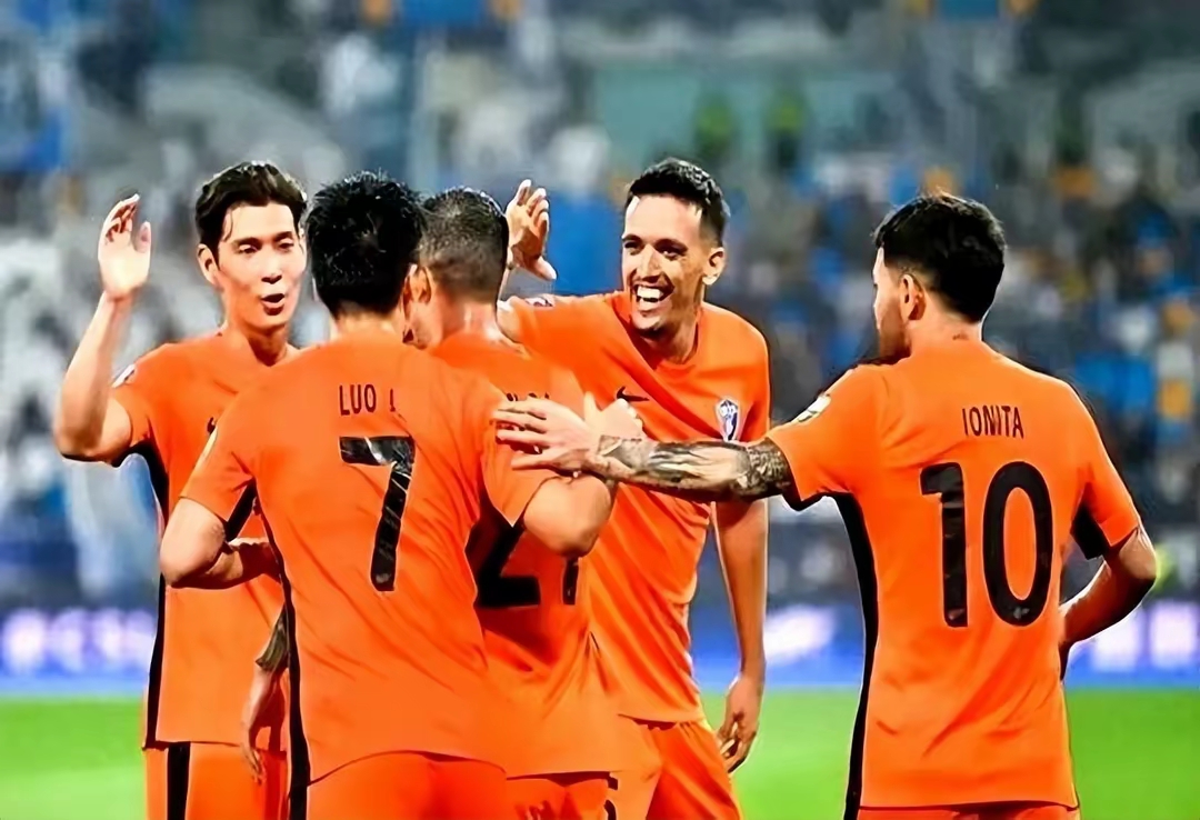 曼联夺足总杯冠军赛后庆祝