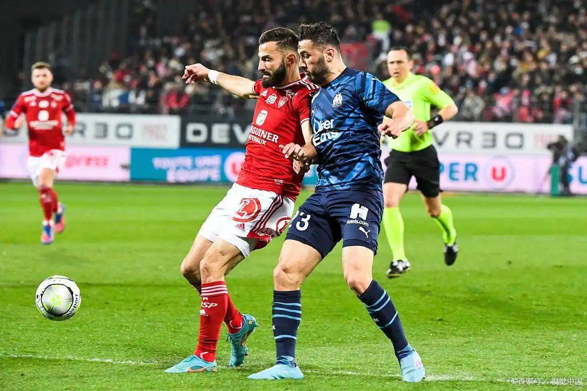 LOL电竞入口 -冲刺阶段英超传出新动向，埃因霍温状态回暖，管理层表态：震撼外界，纪律约束更严格的简单介绍