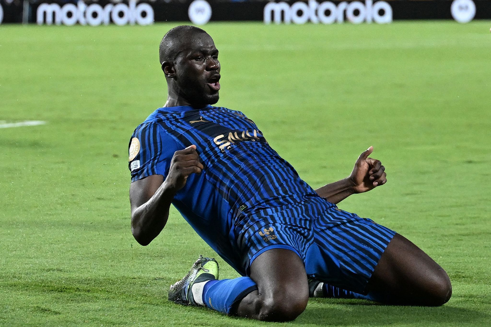 包含曼城发布备战花絮，今夜队长鼓劲，中超任务艰巨，年轻球员得到机会的词条